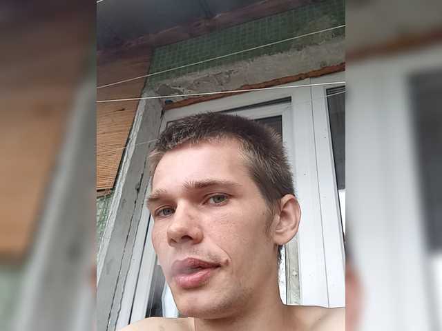 ZombieZzzz live cam