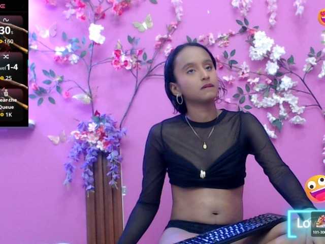 skinnytiana18 live cam on BongaCams