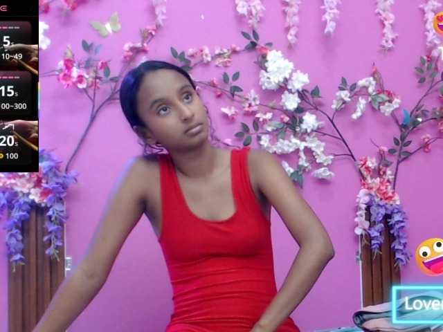 skinnytiana18 live cam on BongaCams