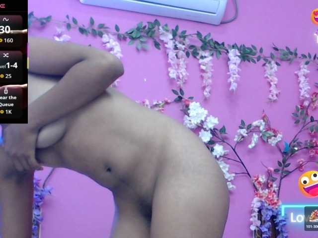 skinnytiana18 live cam on BongaCams