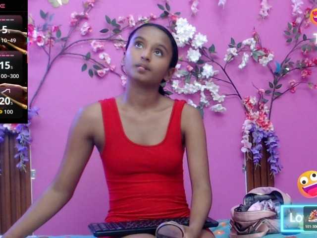 skinnytiana18 live cam on BongaCams
