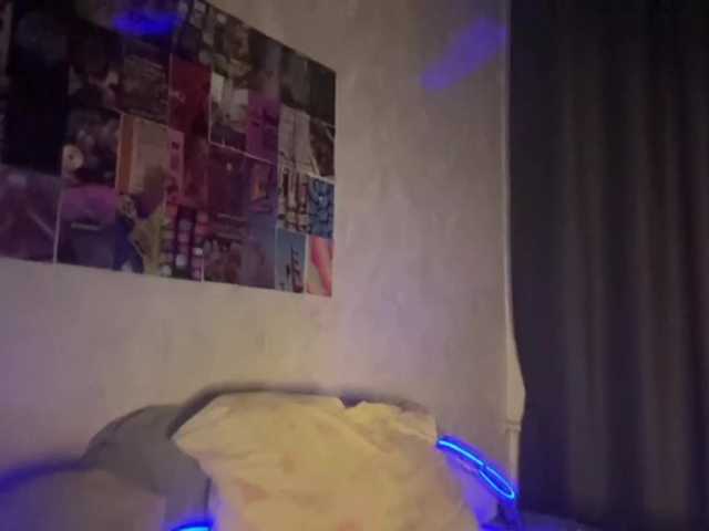 KrystalChurchfield live cam on BongaCams