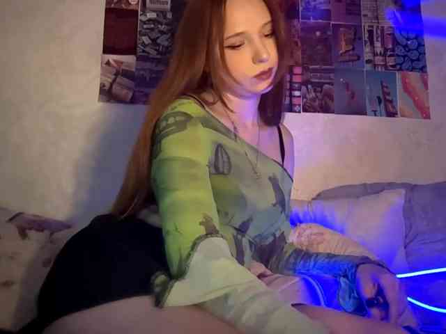 KrystalChurchfie... Live Webcam on BongaCams