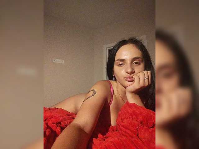 HiddenKittyLust live cam on BongaCams