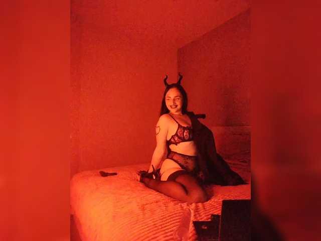 HiddenKittyLust live cam on BongaCams