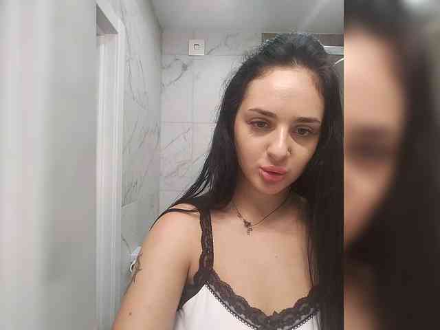 HiddenKittyLust webcam