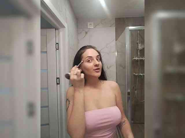 HiddenKittyLust webcam