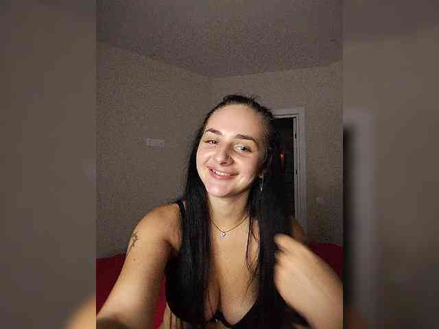 HiddenKittyLust webcam