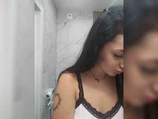 HiddenKittyLust webcam