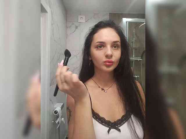 HiddenKittyLust webcam