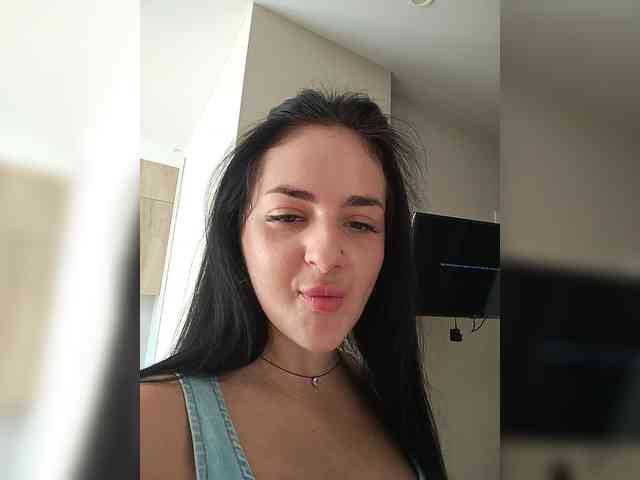 HiddenKittyLust webcam
