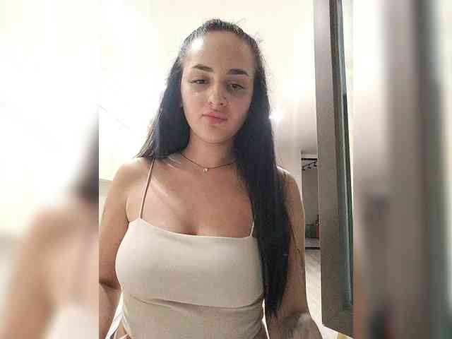 HiddenKittyLust webcam
