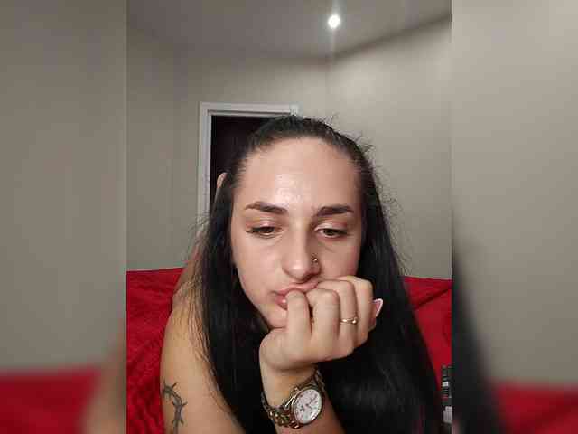 HiddenKittyLust webcam