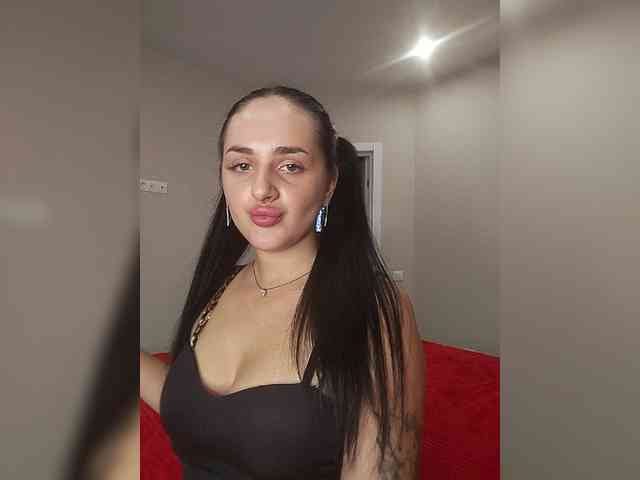 HiddenKittyLust webcam