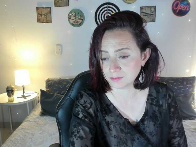 CoralShine80, live now on BongaCams