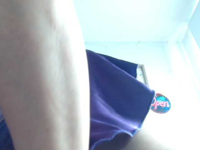 CoralShine80 live cam on BongaCams
