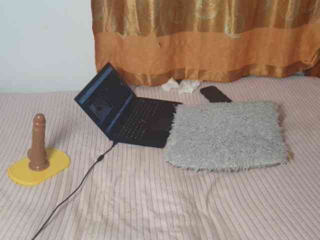 Anneycandey webcam