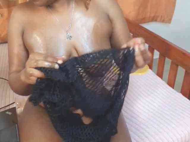 Anneycandey webcam
