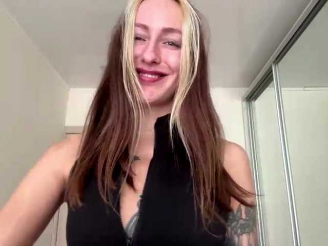 Hornybabyes live cam on BongaCams