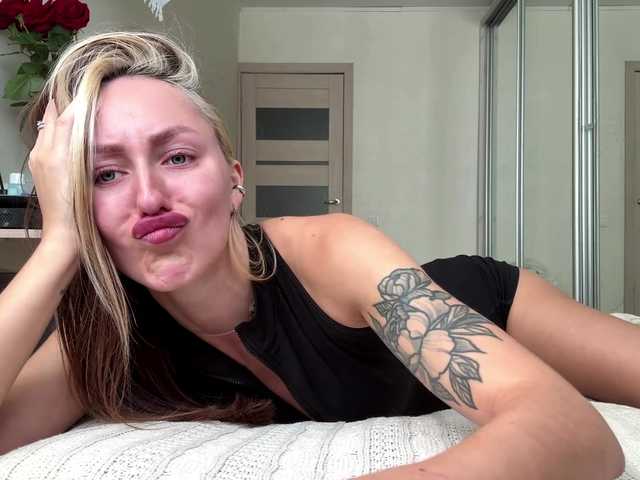 Hornybabyes live cam on BongaCams