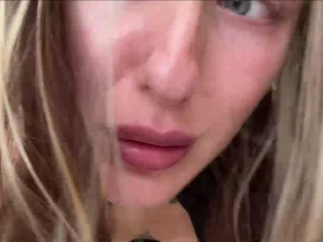 Hornybabyes live cam on BongaCams