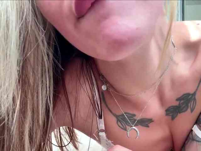 Hornybabyes Live Webcam on BongaCams