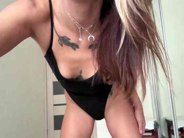 Hornybabyes webcam