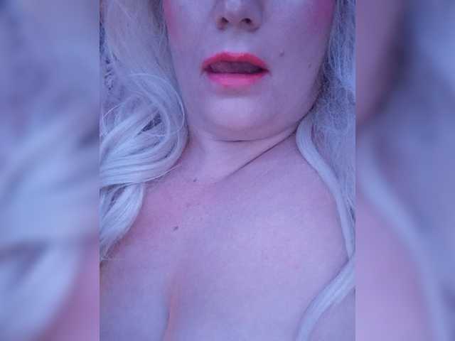 Aphrodite10 live cam preview