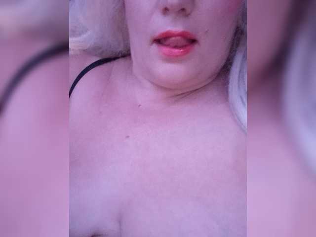 Aphrodite666 live cam on BongaCams