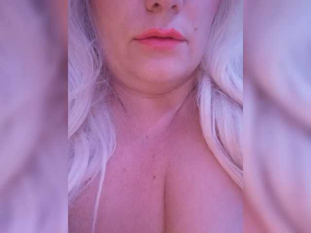 Aphrodite666 live cam on BongaCams
