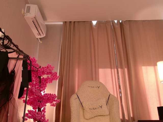 shy-princess live cam