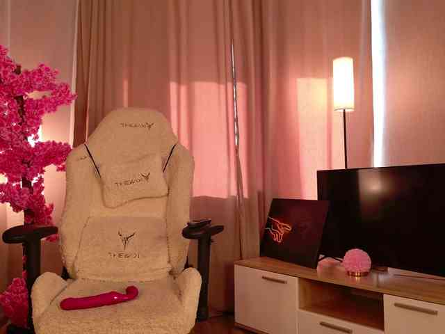 shy-princess webcam
