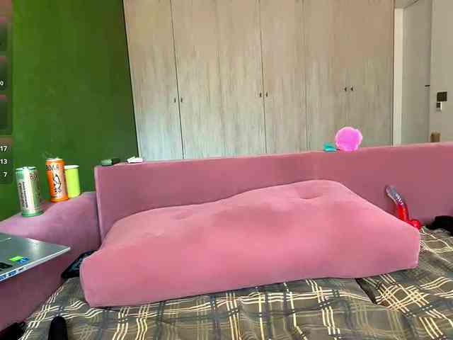 velvet_evelyn webcam