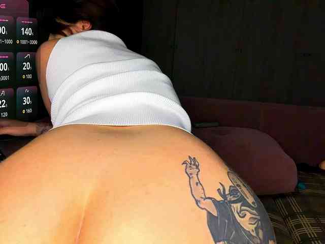 velvet_evelyn webcam
