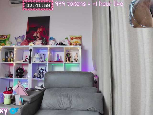 Silk-Foxy live cam on BongaCams