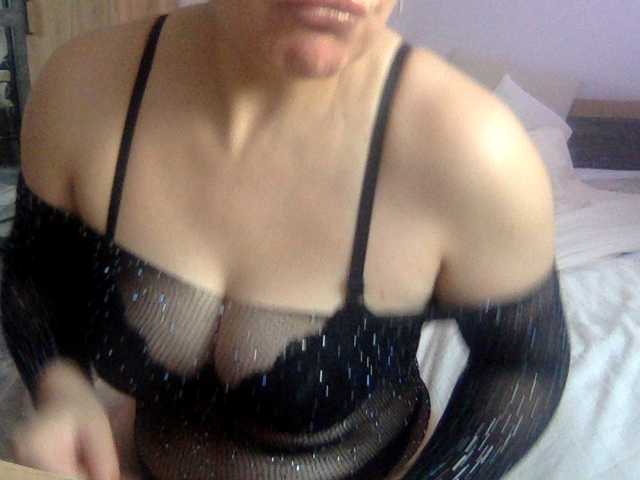 Anna86-2 live cam on BongaCams