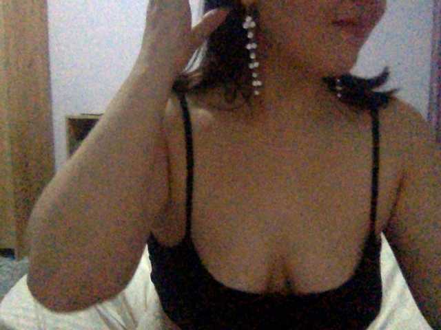 Anna86-2 live cam on BongaCams