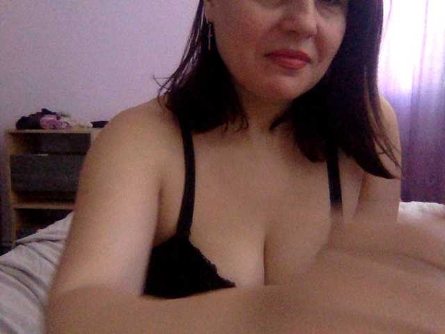 Anna86-2 live cam on BongaCams