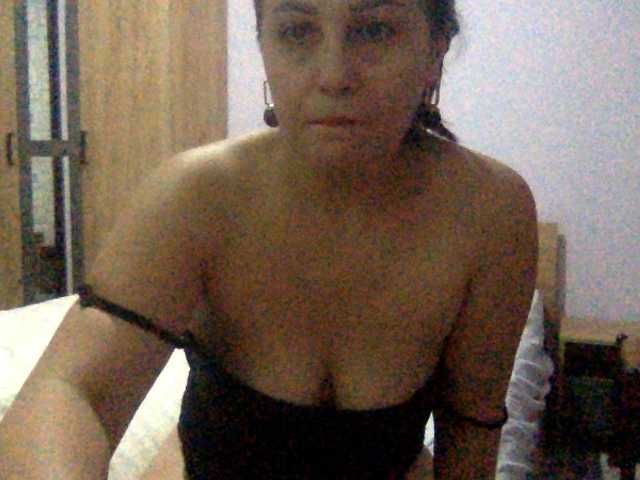 Anna86-2 live cam on BongaCams