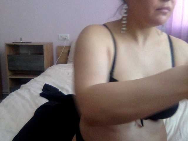 Anna86-2 live cam on BongaCams