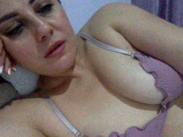 Anna86-2 live cam on BongaCams