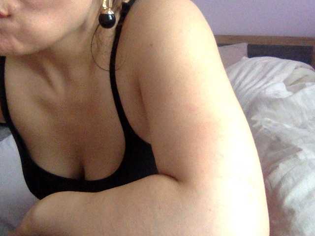 Anna86-2 live cam on BongaCams
