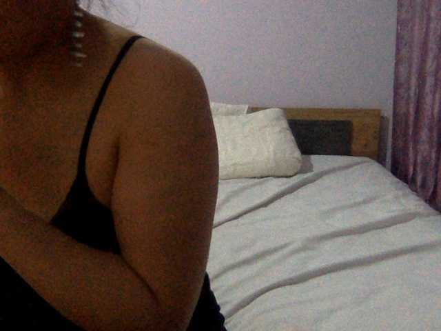 Anna86-2 live cam on BongaCams