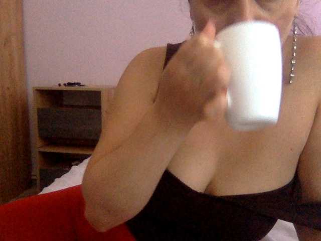 Anna86-2 live cam on BongaCams