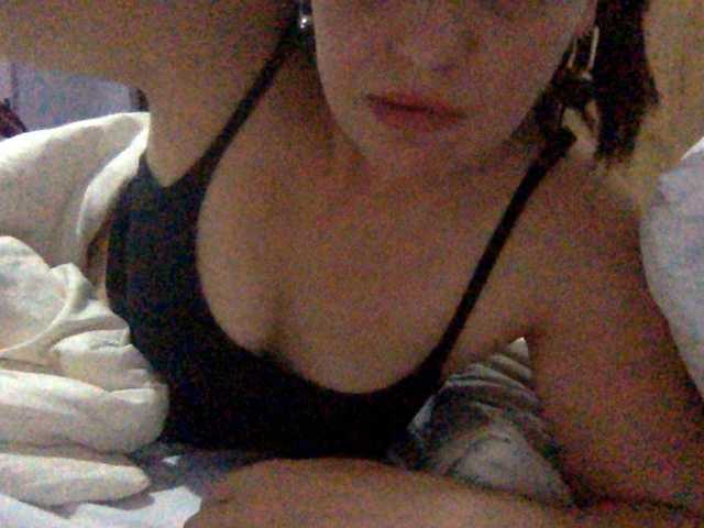 Anna86-2 live cam on BongaCams