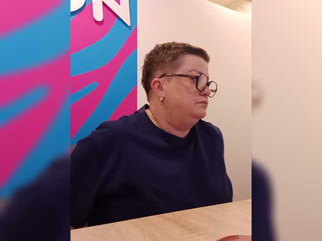 EK25 live cam on BongaCams