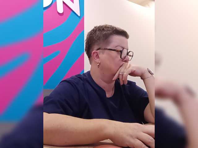 EK25 live cam on BongaCams