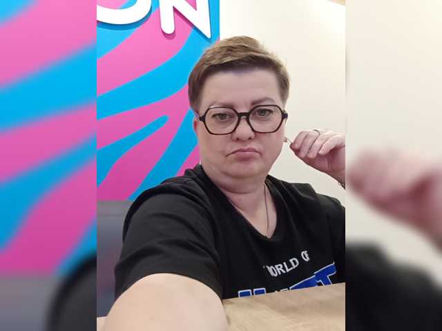 EK25 live cam on BongaCams