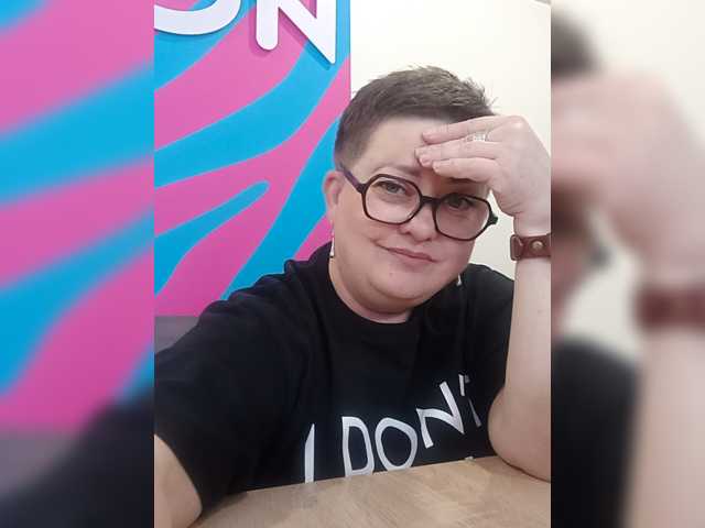 EK25 live cam on BongaCams
