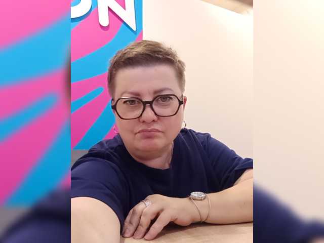 EK25 live cam on BongaCams